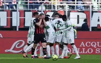 ميلان يخسر 5-2 أمام ساسولو في