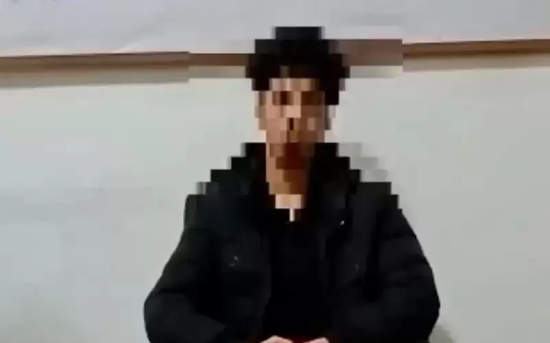 ليبي يشعل النار بعائلته نياما