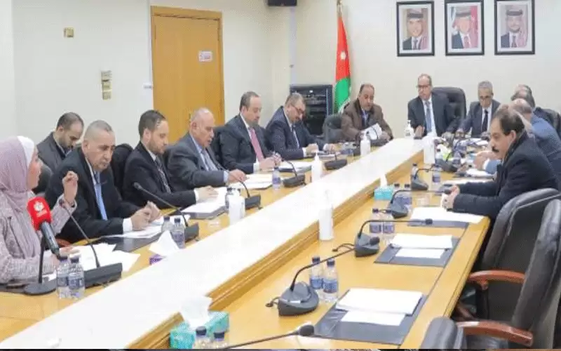 الحكومة: موازنة رئاسة الوزراء الفعلية نحو