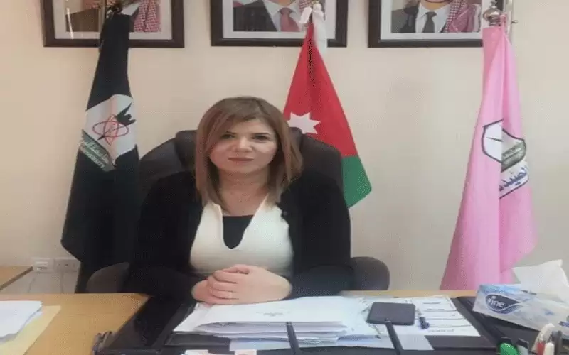 ليث ذياب يهنئ والدته الاستاذة الدكتورة