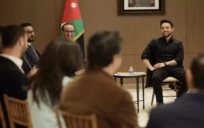 ولي العهد يلتقي برياديين أردنيين في
