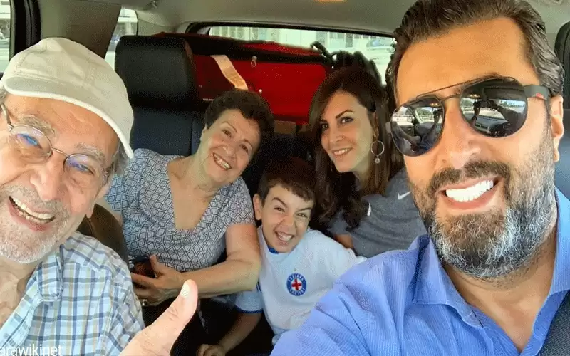 رحيل شيخ الصحافة الاستقصائية.. . إبراهيم