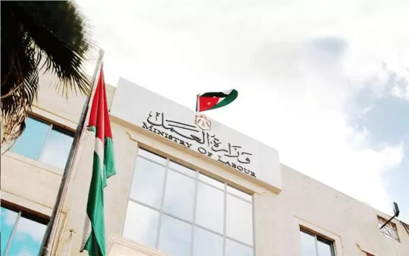 16238 ألف شخص التحقوا بسوق العمل