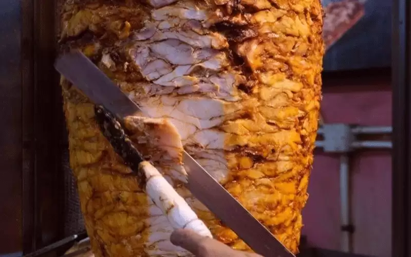 السجن 12 عاما لأردني طعن آخر