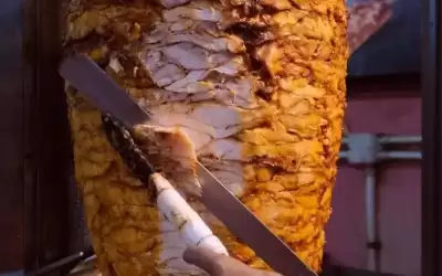 السجن 12 عاما لأردني طعن آخر