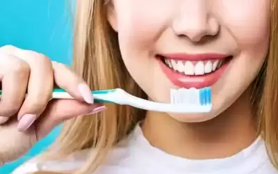 دراسة: كيف يؤثر تنظيف الأسنان على