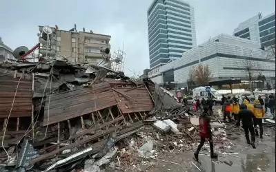 ارتفاع ضحايا الزلزال بسوريا وتركيا إلى