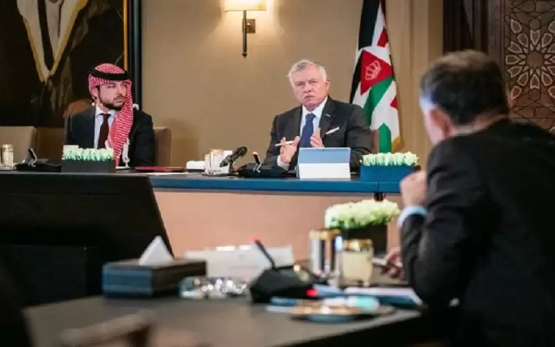 الملك يطلع على برنامج الحكومة لتنفيذ