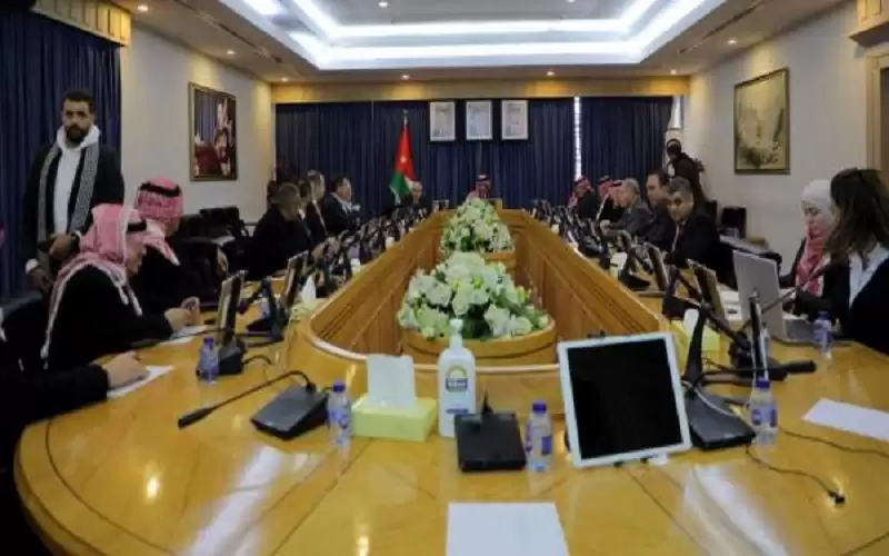 سياحة الأعيان تطلع على خطط الملكية