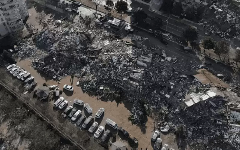 الزلزال المدمر.. تركيا تفتح قواعد عسكرية