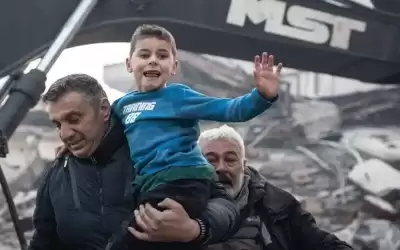 تركيا .. طفل يخرج بعد 52