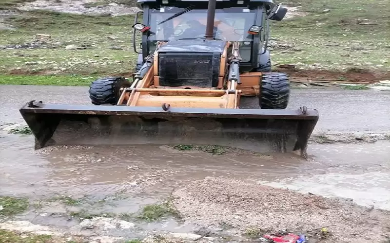 بلدية غرب إربد تتعامل مع 300