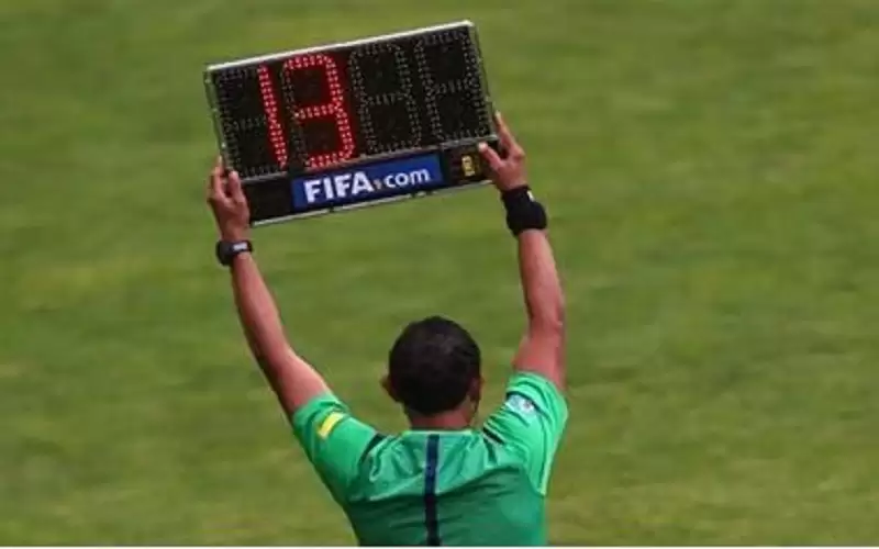 الفيفا يبحث زيادة الوقت المحتسب بدل