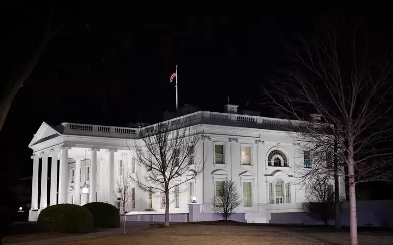 الولايات المتحدة تسقط جسما طائرا حلق