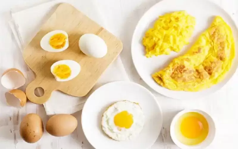 كم بيضة يمكنك أن تأكل يوميا