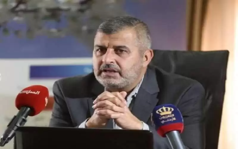 الخرابشة: التوقيع على تمويل محطة شمسية