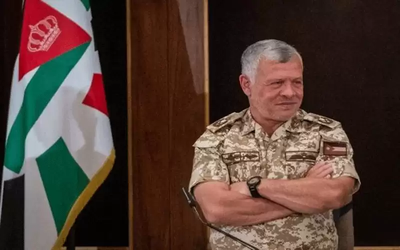 الملك: من الواجب الوقوف مع المتقاعدين