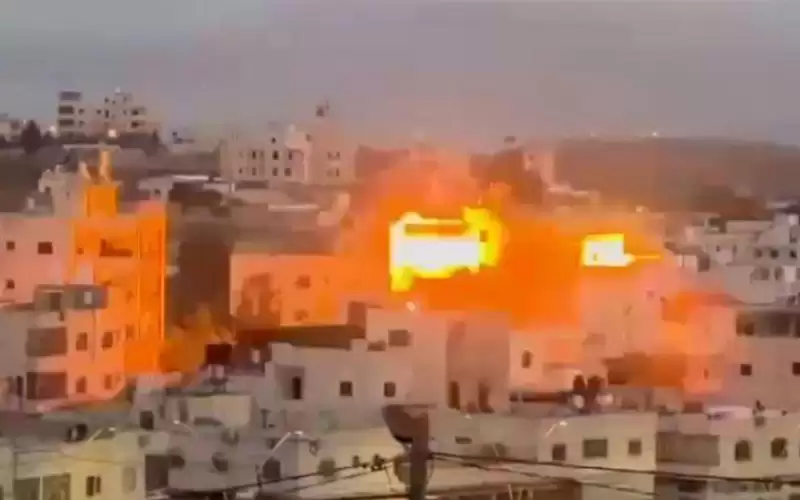 الاحتلال يفجر منزل الشهيد محمد الجعبري