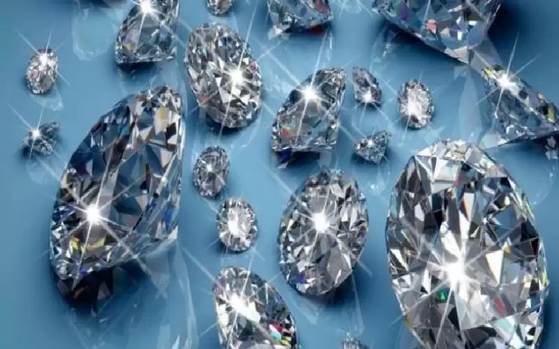 تجارة الماس تلمع في دبي.. 37