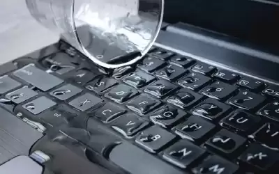 كيف تنقذ جهاز لابتوب سقط عليه