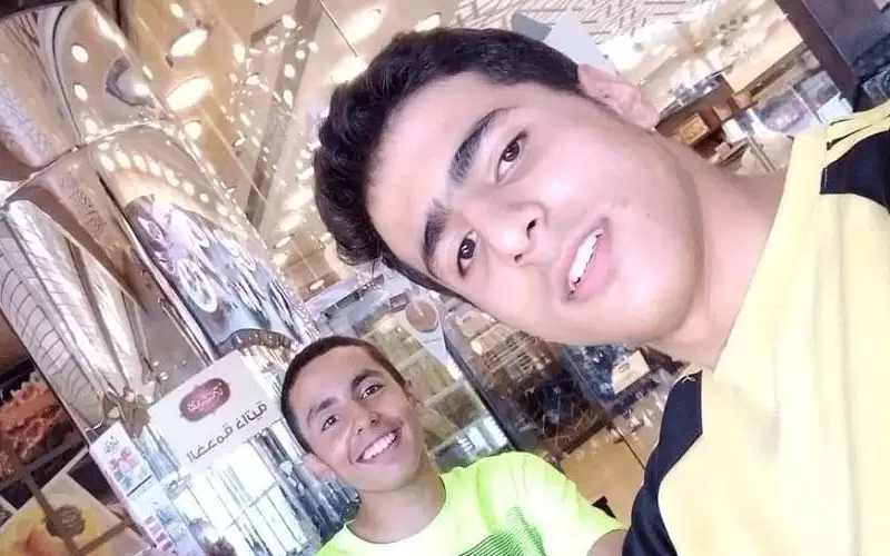 احدهما عمل في مطعم.. تفاصيل جديدة