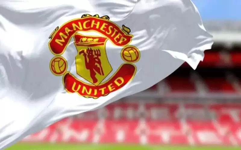 ثري بريطاني يدخل السباق لشراء مانشستر