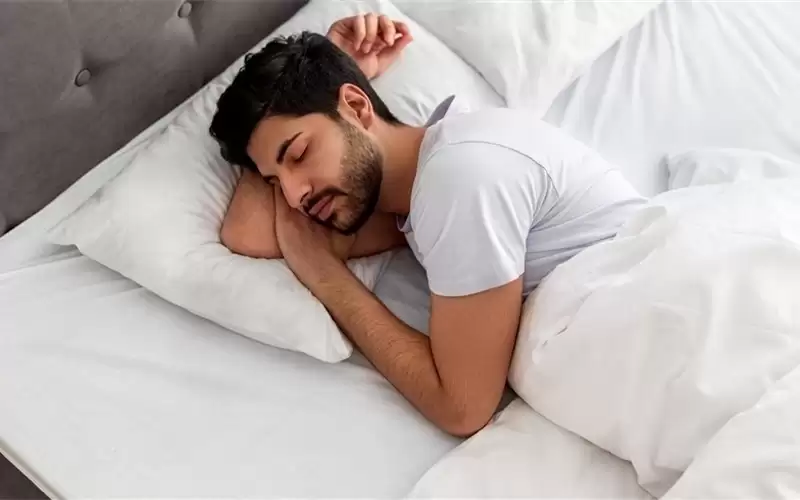 النوم أطول في الشتاء.. أقل عمقا