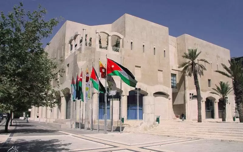 العدوان والمجالي والضمور مستشارون لمدير المدينة