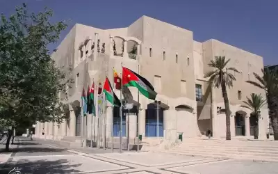 العدوان والمجالي والضمور مستشارون لمدير المدينة
