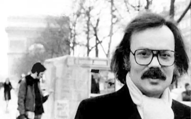 5 قصائد للشاعر الكبير أنسى الحاج