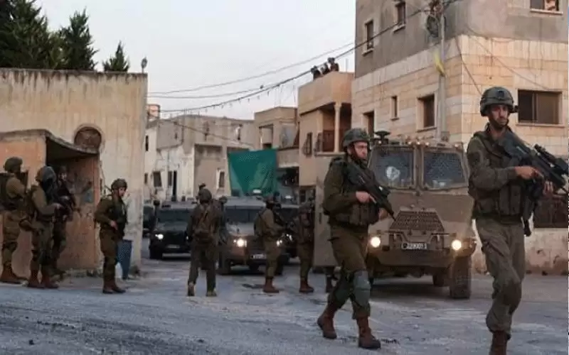 الاحتلال يقتحم جنين ويشن اعتقالات وسط