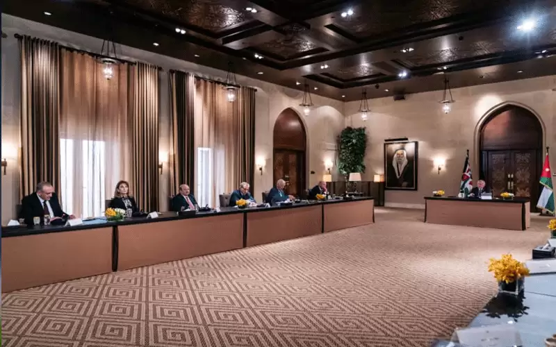 الفايز: الملك ركز خلال لقائه بمجلس