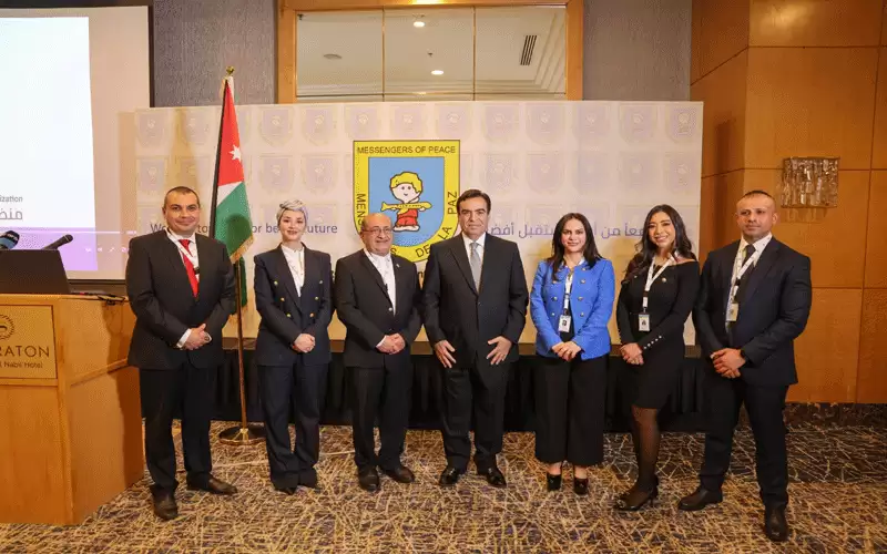 جورج قرداحي ينضم إلى رسل السلام