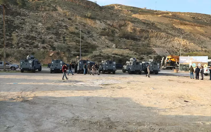 ردم 49 بئرا في الكفرين و2