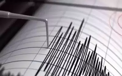 زلزال بقوة 7.3 درجة بين شينجيانغ