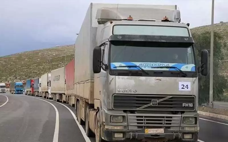 بعثة إنسانية و17 شاحنة مساعدات تدخل