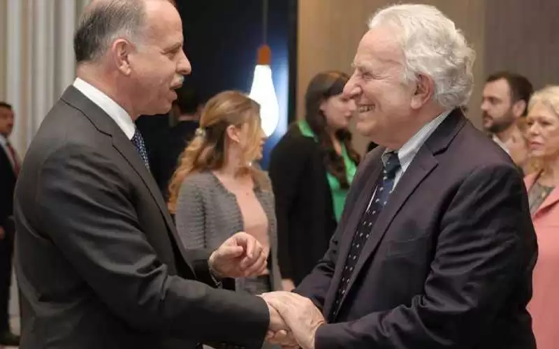 الأمير فيصل يلتقي رئيس لجنة اتحادات