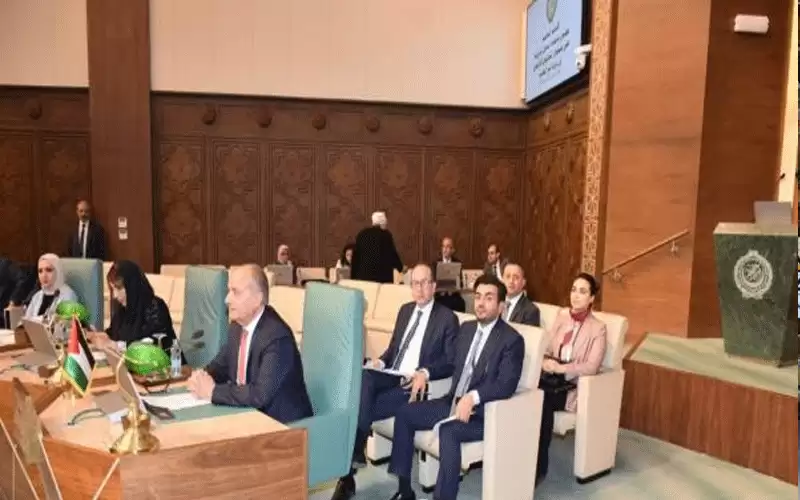 العضايلة: الأردن يعتز بتمسكه بالوقوف إلى