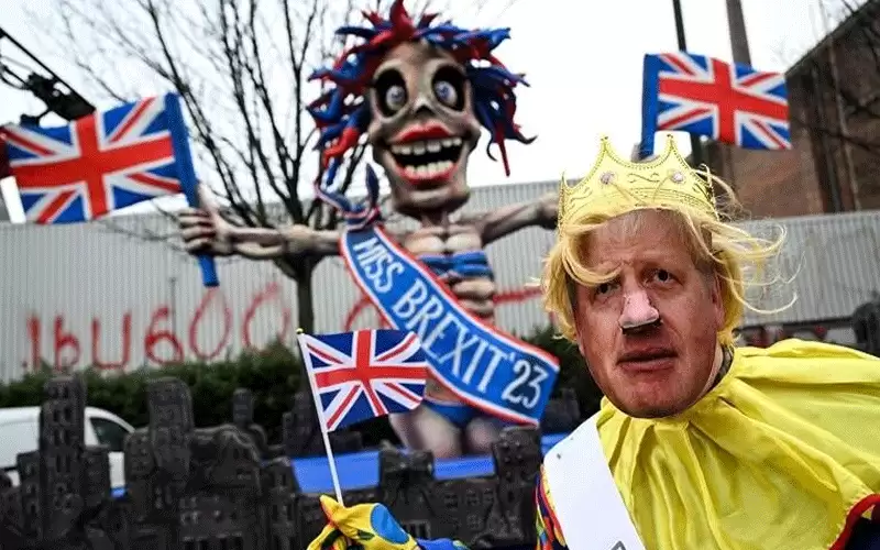 جونسون يرشح نفسه لقيادة حلف الناتو