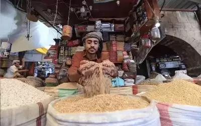 تحذيرات من اتساع الفجوة الغذائية باليمن