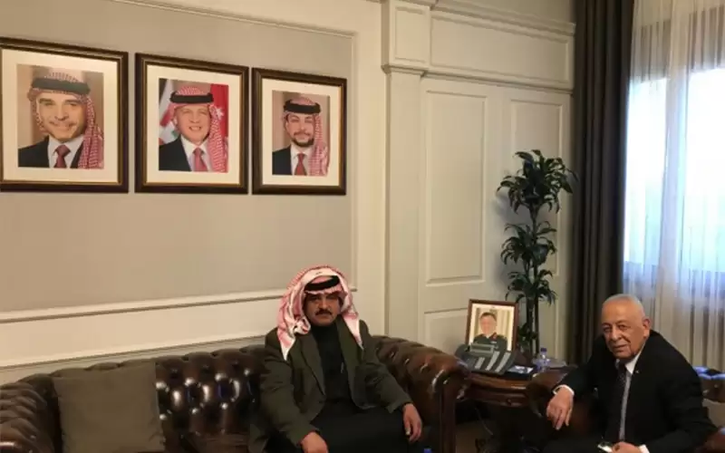 العيسوي يلتقي رئيس بلدية أم القطين