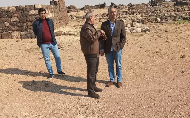 وزير السياحة يتفقد موقع قصر المشتى