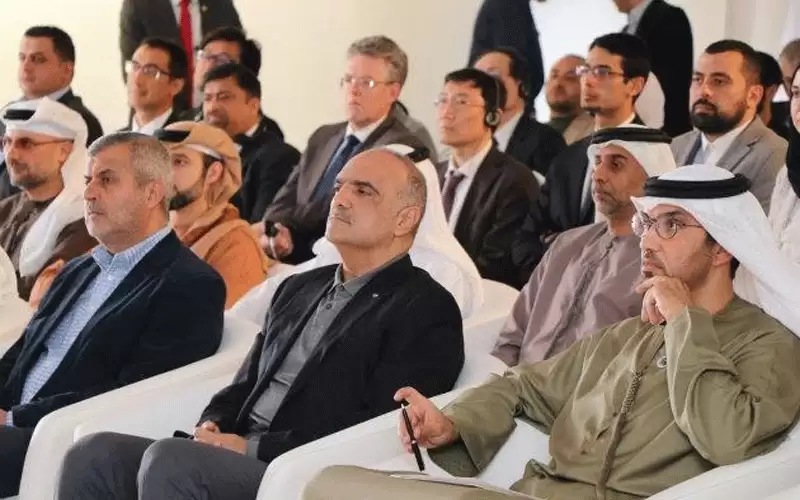 الخصاونة يدشن محطة بينونة للطاقة الشمسية