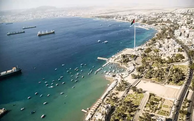 انتشال جثة اربعيني من البحر في