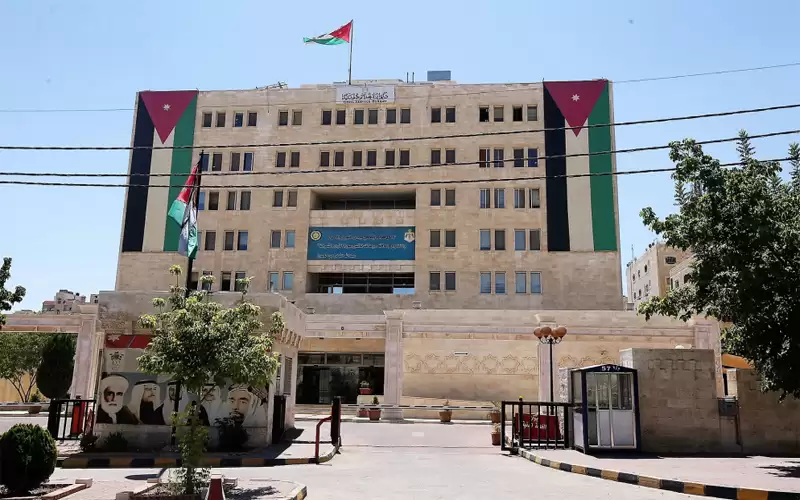 موظفون لديوان الخدمة المدنية: هل زملاؤنا