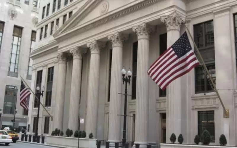 الفيدرالي: احتواء التضخم دون التضحية بالاقتصاد