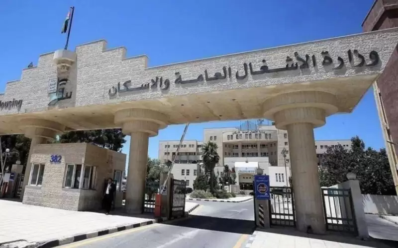 الأشغال: اولويتنا إعادة تأهيل وصيانة وإدامة