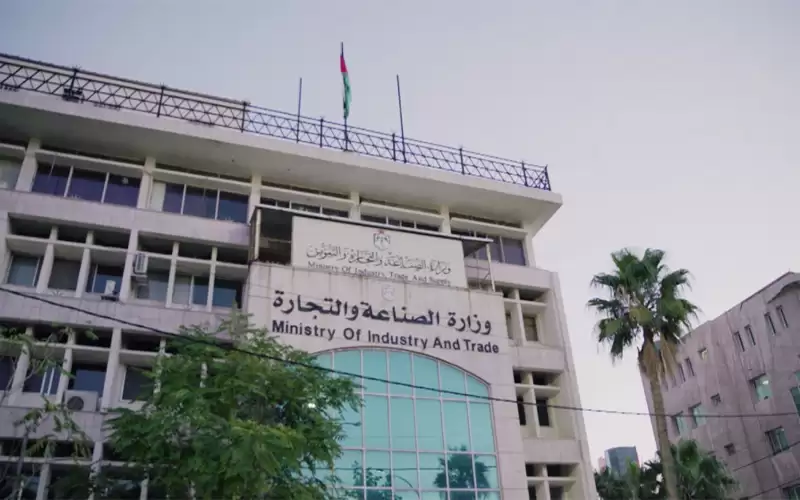 الصناعة والتجارة: نتدخل بقوة القانون لضبط