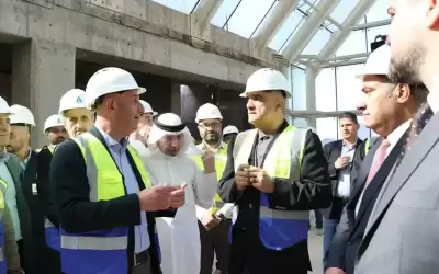 الخصاونة يتفقد سير العمل في مشروع