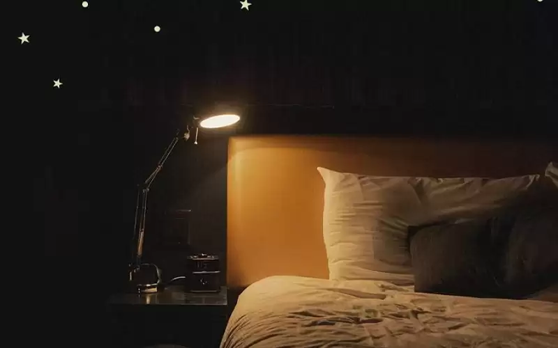 عدم النوم لليلة واحدة قد يزيد